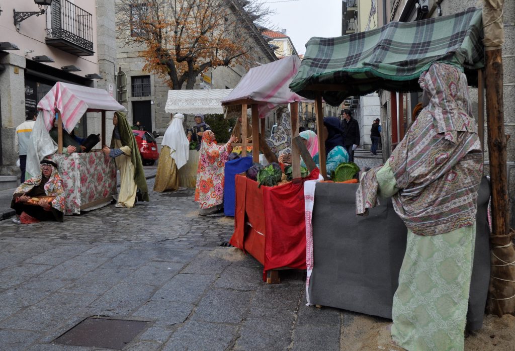 Market. Monumental Nativity Scene. 2015